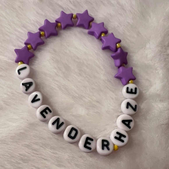 Taylor Swift Eras Tour Friendship Bracelet - Picture 4 of 4